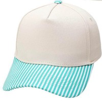 Casquette de baseball décontractée en sergé de coton blanc à rayures contrastantes sur le devant, avec logo personnalisé brodé ou imprimé, visière souple et incurvée, ajustable