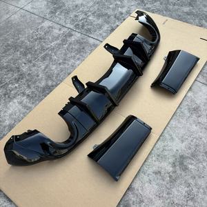 Kit carrosserie de mise à niveau pour <span class=keywords><strong>Dodge</strong></span> <span class=keywords><strong>Durango</strong></span> 2011-2025 : Lame arrière et diffuseur en ABS noir brillant, installation facile - Product Image 4