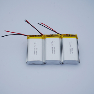 แบตเตอรี่ลิเธียมโพลิเมอร์ Lipo ที่มีอายุการใช้งานยาวนาน802040 <span class=keywords><strong>3.7V</strong></span> <span class=keywords><strong>600mAh</strong></span> 2.22Wh ผ่านการรับรอง CE อายุการใช้งาน1000สำหรับการเล่นเกมแบบพกพา - Product Image 4