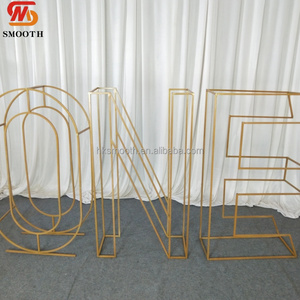 Letras y Números Metálicos 3D Ligeros en Color Dorado, con Diseño Hueco, para Decoración 'BABY LOVE', Fáciles de Guardar, Combinables y Personalizables para Eventos y Fiestas - Product Image 2