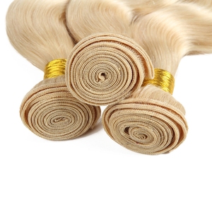 Fornitore all'ingrosso di fasci di <span class=keywords><strong>capelli</strong></span> umani <span class=keywords><strong>biondi</strong></span> vergini grezzi vietnamiti 613 <span class=keywords><strong>a</strong></span> doppia trama, con cuticole allineate - Product Image 3