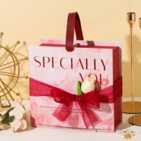 Boîte cadeau portable en carton rigide pliable avec ruban imprimé artistique pour ensemble cadeau d'anniversaire