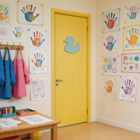 Porte de Classe Maternelle Yonking en HPL et MDF avec Panneau de Verre à Motifs de Dessins Animés pour Intérieur de Salle de Classe