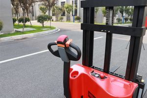 2000kg 2 Ton Straddle Electric Stacker <b>Lifter</b> with Adjustable or Fixed Wide Legs Straddle Legs Stacker - Product Image 6
