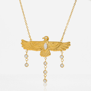 Collier Pendentif Aigle Plaqué Or 18K Zircon Acier Inoxydable Bijoux Femme Accessoire de Mode pour Fête - Product Image 1