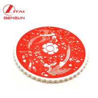Sous-verre de table en PVC/silicone souple, personnalisé, en forme de fleur rouge arrondie, pour vente en gros