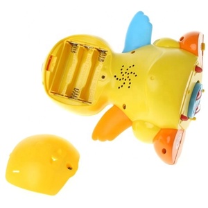 OEM giocattoli elettrici personalizzati <span class=keywords><strong>Action</strong></span> <span class=keywords><strong>Figure</strong></span> bella anatra gialla musicale per bambini giocattoli PVC plastica Unisex animali - Product Image 5