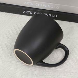 Grande tasse à café personnalisée, tasses en céramique de porcelaine noire mate, 16 oz pour les amateurs de café, de thé, de jus et de chocolat - Product Image 4