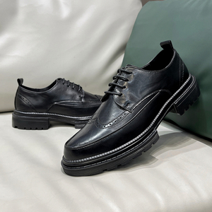 Chaussures habillées et Oxford décontractées en PU de haute qualité pour hommes – Confortables et élégantes pour le bureau et les occasions formelles - Product Image 1
