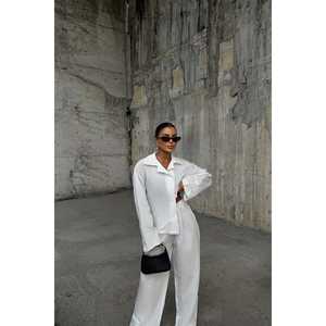 Pantalones de Traje Blancos Elegantes para Mujer - Product Image 3