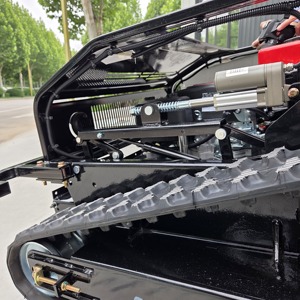 Excelente Rendimiento Todoterreno, Agarre Superior en Terrenos Irregulares y Menor Propensidad a Vuelcos Cortadora de Césped Robótica - Product Image 6