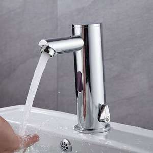 Grifo <span class=keywords><strong>de</strong></span> lavabo infrarrojo inteligente eléctrico moderno <span class=keywords><strong>de</strong></span> un solo orificio, grifo <span class=keywords><strong>de</strong></span> <span class=keywords><strong>agua</strong></span> fría/caliente sin contacto <span class=keywords><strong>con</strong></span> <span class=keywords><strong>precio</strong></span> <span class=keywords><strong>de</strong></span> núcleo <span class=keywords><strong>de</strong></span> válvula <span class=keywords><strong>de</strong></span> cerámica - Product Image 2