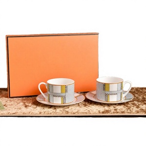 Juego de Taza y Platillo de Cerámica con Diseño de Animales Estilo Europeo Americano, Técnica de Grabado en Porcelana Fina, Caja de Regalo para el Regreso a Clases - Product Image 3