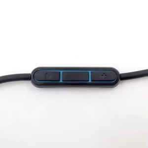 Bleu 3.5mm Jack Gaming Casque Câble Audio Bouton De Contrôle Du Volume Veste En PVC Compatible <span class=keywords><strong>QC25</strong></span>/QC35/OE2/LIVE2 4K Résolutions Voiture - Product Image 6