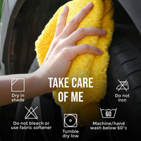 Serviette de séchage automobile en microfibre sans bords, qualité professionnelle, en polaire corail, ultra douce et très résistante pour vitres et surfaces.