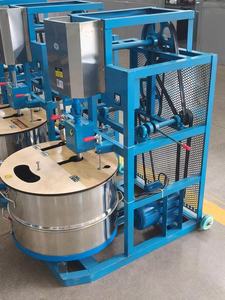 Máquina Eléctrica para Rellenar Empanadas con Cubo de Madera de 15 kg/Hora, Máquina para Picar Verduras, Picar Cebolla y Moler Carne Fresca - Product Image 2