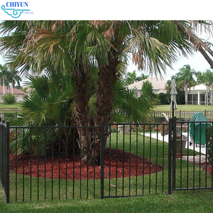 Tấm thương mại cừu giá rẻ Lap lưới sắt rèn cổng năng lượng mặt trời Pet Composite hàng rào - Product Image 3