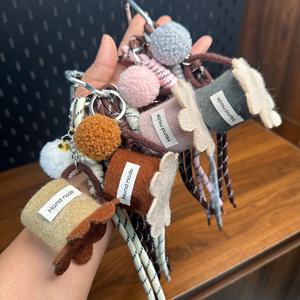 Wholesale Portable Heart Carabiner Keychains Eco-friendly 3D Doll Special Grandmother <b>Birthday</b> <b>Gift</b> Plush <b>Grandma</b> Hat Keychains - Product Image 2