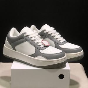 Chaussures de course classiques pour femmes de haute qualité et luxueuses, imperméables, fermées, respirantes, design en maille en forme de diamant, décontractées et intemporelles - Product Image 5