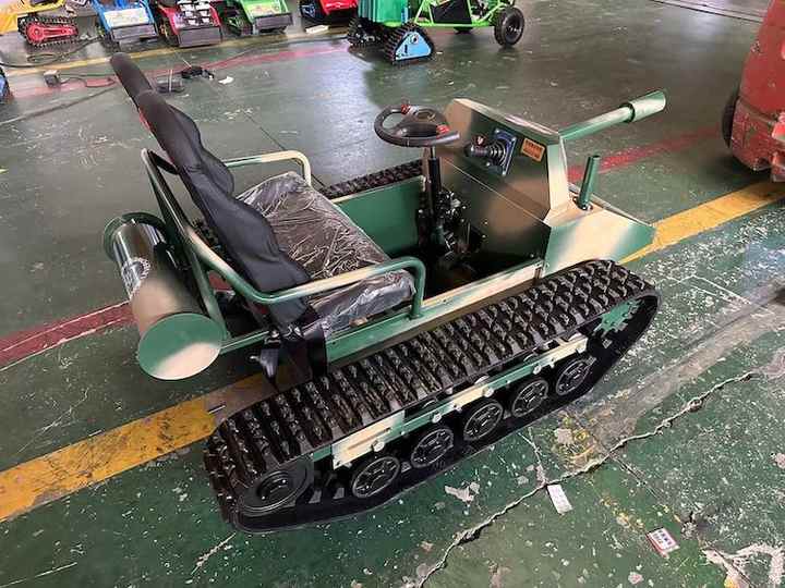 Adhesiva De Transformador Con Un Automóvil Robótico En Un Llamativo