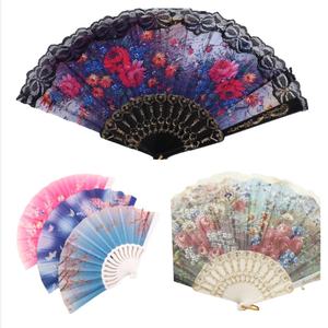 Abanico Plegable de Encaje Blanco y Negro Español con Estampado Floral de Plástico y Proceso de Lámina Dorada, Estilo Chino de Verano para Danza - Product Image 1