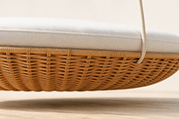 Hamac balançoire de loisirs d'extérieur en rotin PE, chaise suspendue pour se détendre, idéal pour jardin, patio, balcon et espaces extérieurs de villégiature