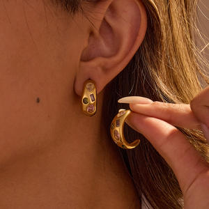 Boucles d'oreilles fantaisie pour femmes, forme en C, bijoux imperméables, acier inoxydable, strass, zircone, boucles d'oreilles à clip, huggies - Product Image 6