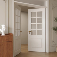 Porte intérieure en bois au design moderne et minimaliste, laquée blanche, finition lisse, double ouverture, pour balcon