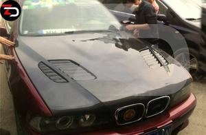 Kit de cuerpo de fibra de carbono estilo ZD para <span class=keywords><strong>BMW</strong></span> <span class=keywords><strong>E46</strong></span> 3 Series <span class=keywords><strong>330d</strong></span> con capó de motor de admisión de aire, precio al por mayor - Product Image 4