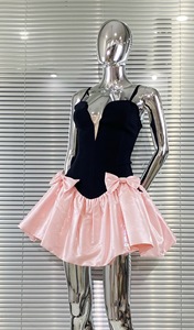 Gaun pesta ulang tahun liburan yang manis dan elegan, S1877Y 2026, terlaris, warna <span class=keywords><strong>pink</strong></span>, model pita kupu-kupu, potongan rendah, tali spaghetti. - Product Image 6