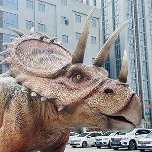 Statue de dinosaure Triceratops animatronique géante de 8 mètres de long avec composants métalliques pour parcs à thème, centres commerciaux et aéroports - Product Image 5