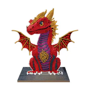 Pequeno Red Baby Dragon 5D DIY diamante pintura tabela stand decoração