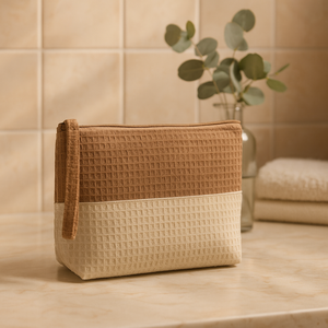 Grand sac à cosmétiques gaufré en coton très vendu Sac de maquillage gaufré naturel tendance Trousse de maquillage cosmétique de voyage de créateur - Product Image 3