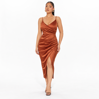 Collection de robes maxi décontractées pour femmes, mode urbaine, couleur unie, col en V profond, bretelles spaghetti, été, teinture unie