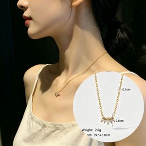 Collar de Moda para Mujer con Colgante de Circonita, Chapado en Oro de 18K PVD, con Circonitas en Forma de Flor, Collares con Dijes Versátiles y Modernos, Venta al por Mayor - Product Image 4