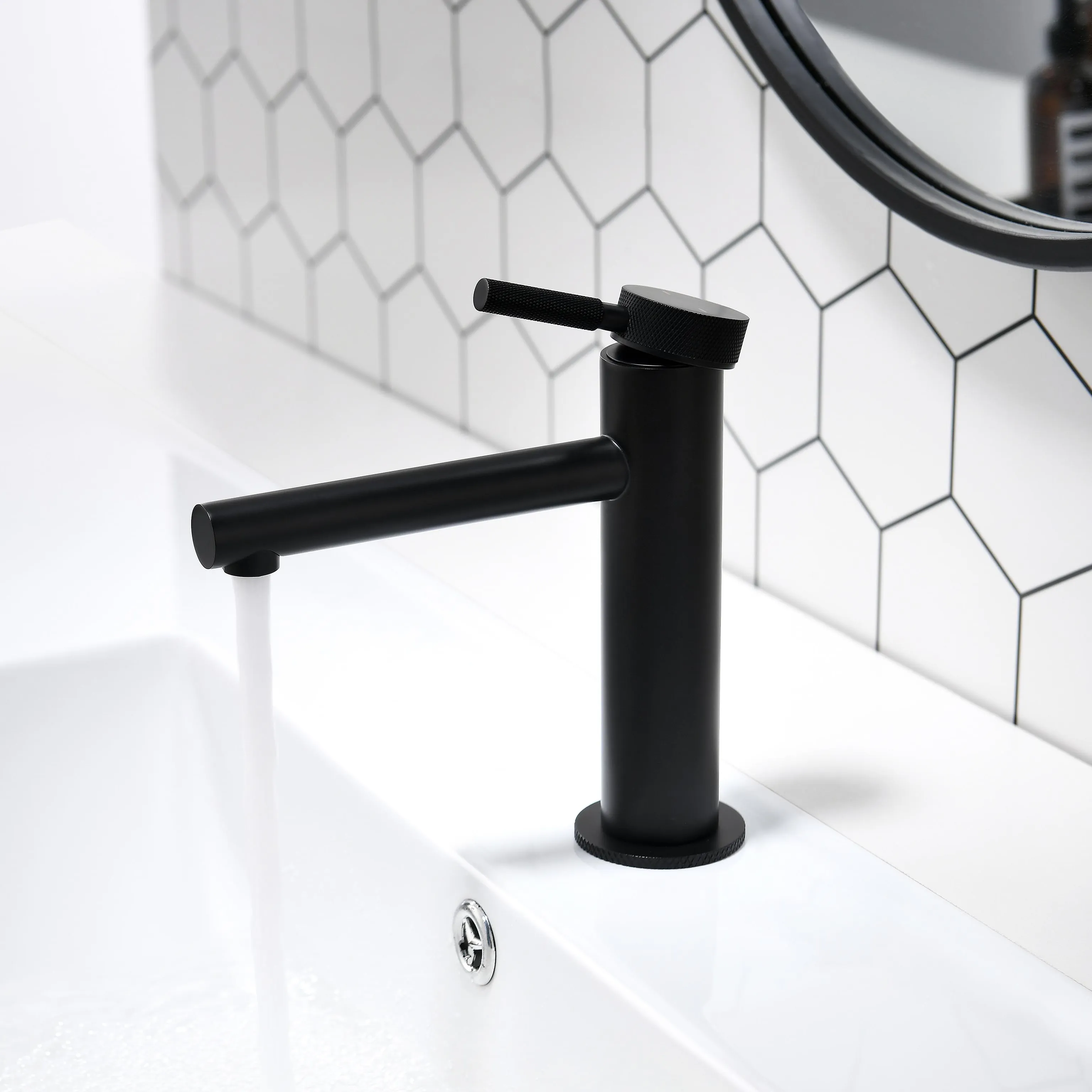 Modern Black deck mounted Basin Faucets Mixers single hole Gold Bathroom wash Faucet