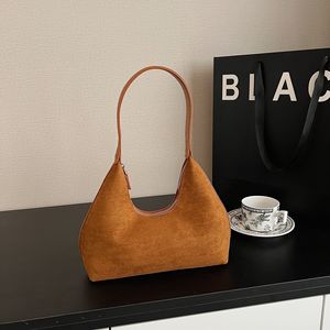 Nuova Borsa Casual alla Moda Stile Dumpling in Camoscio Versatile Retrò Grande Capacità <span class=keywords><strong>Chic</strong></span> Tracolla Singola per Donna - Product Image 3