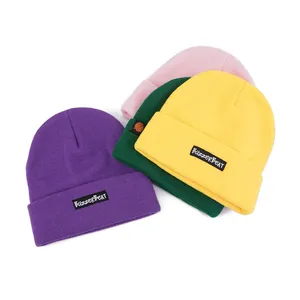 卸売カスタムビーニー/OEM自身刺繍ロゴ100% アクリルKnitted Fashion OEM Beanie Hat Custom Winter Hat