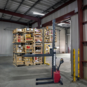 รถยกไฟฟ้าแบบนั่งขับ 3 ล้อ ยี่ห้อของเราเอง พร้อมการปรับแต่งที่แม่นยำสำหรับพื้นที่แคบ ใช้งานง่าย - Product Image 4