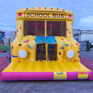 Castillo inflable gigante para niños con tobogán, autobús escolar inflable Candyland con pista de obstáculos. - Product Image 4