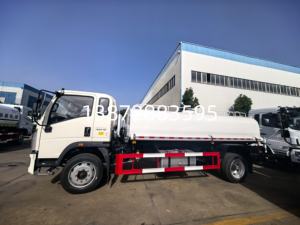 Sinotruck Howo 4*2 6000 litros de acero inoxidable <span class=keywords><strong>cisterna</strong></span> de <span class=keywords><strong>agua</strong></span> <span class=keywords><strong>potable</strong></span> camión <span class=keywords><strong>cisterna</strong></span> de <span class=keywords><strong>agua</strong></span> de servicio ligero a la venta en Dubai - Product Image 4