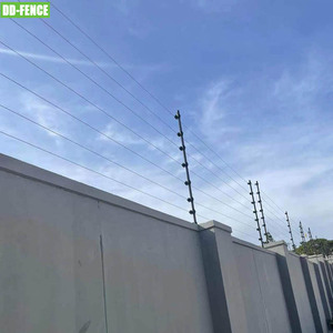 Système de clôture électrique à impulsion haute tension pour <span class=keywords><strong>la</strong></span> gare ferroviaire frontalière d'aéroport de prison commerciale industrielle résidentielle de <span class=keywords><strong>ferme</strong></span> - Product Image 1