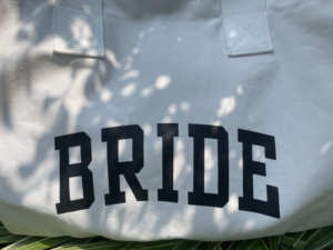 Sac à bandoulière en toile de coton extra large pour femmes, personnalisable avec logo, sac de shopping souple au design naturel - Product Image 6