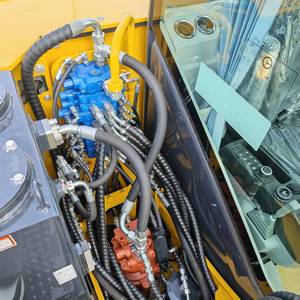 Nueva Excavadora de Ruedas Liugong 908FW de 8 Toneladas con Cucharón de Excavación, Componente Central del Motor, Maquinaria de Construcción - Product Image 5