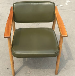 Sedia in Legno dal Design Semplice Stile Europeo, Sedia Nordica in Legno con Braccioli per Ristorante e Caffè - Product Image 3