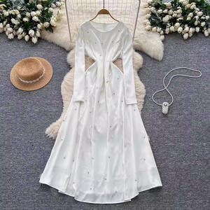 विंटेज यूरोपीय अमेरिकी फैशन कैजुअल-लाइन मिडी लंबी आस्तीन डायमंड टास्सेल पंख उच्च सड़क के लिए कपड़े - Product Image 3