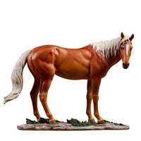 Sculpture de cheval robuste grandeur nature en résine marron personnalisable pour décoration intérieure, modèle de luxe pour bureau et salon