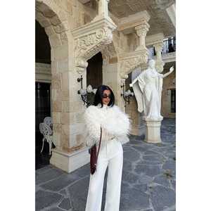 Veste en fausse fourrure Blaise blanche, longue et courte, à simple boutonnage, avec imprimé à carreaux, en fourrure de vison, de lapin et de renard, tissée - Product Image 4