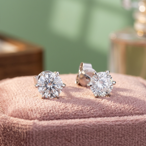 Gold 18KT IGI Certified Unisex Fashion Earrings <b>Zero</b> Point Nine Ct D VS <b>One</b> Lab Grown Diamond Stud Earrings Elegant Luxury - Product Image 3