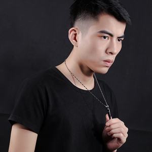 Collier en métal classique à <span class=keywords><strong>prix</strong></span> d'usine populaire, vente en gros, pendentif en forme de balle pour hommes - Product Image 6